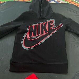 Nike size 5/6 years old hoodie and size extra small Nike pants
